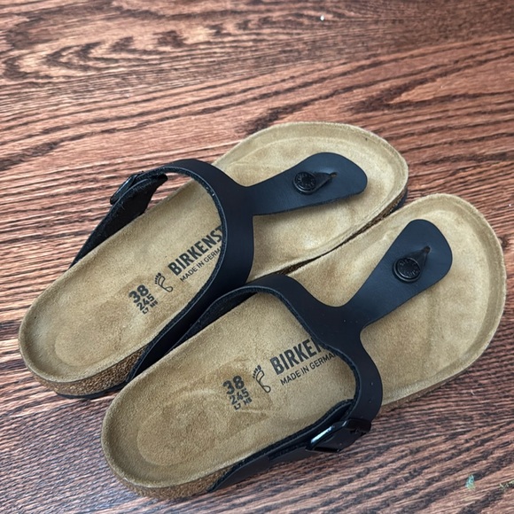 Birkenstock Shoes - Birkenstock size 38
Black color 
Brand new